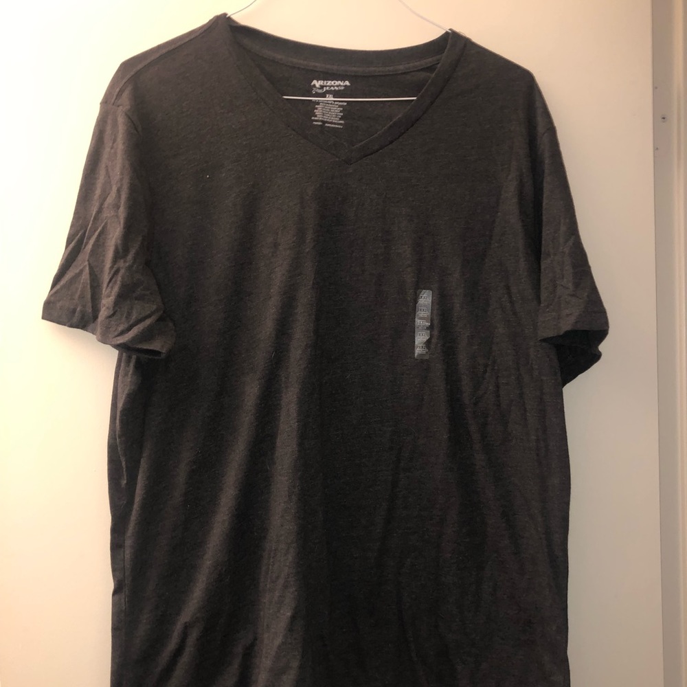 Men’s V neck